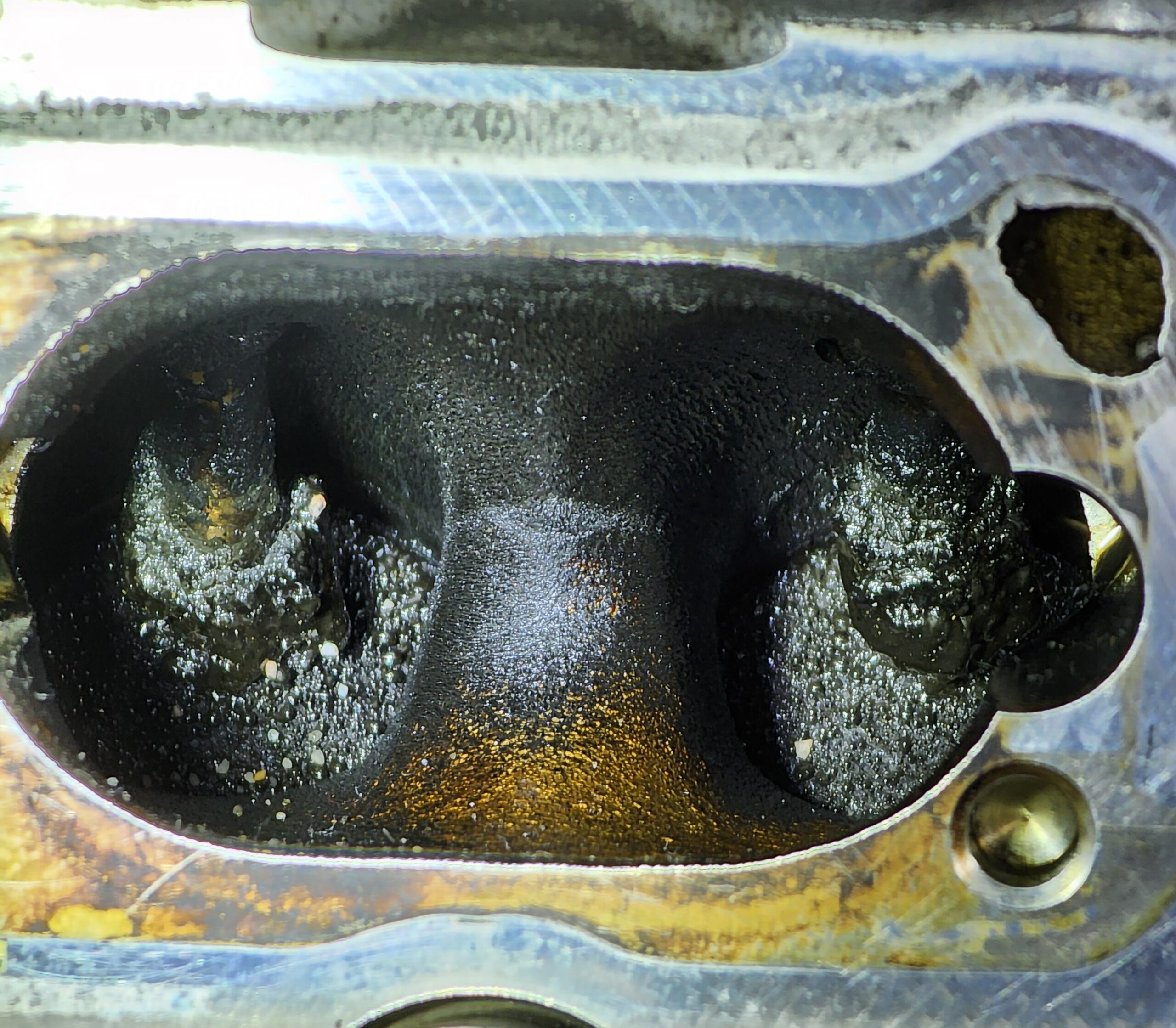 intake valve with carbon build up